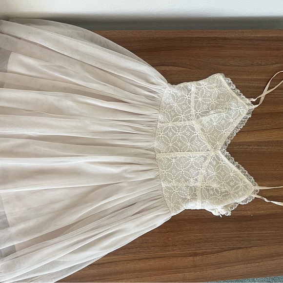 white tulle mini dress - Picture 5 of 7